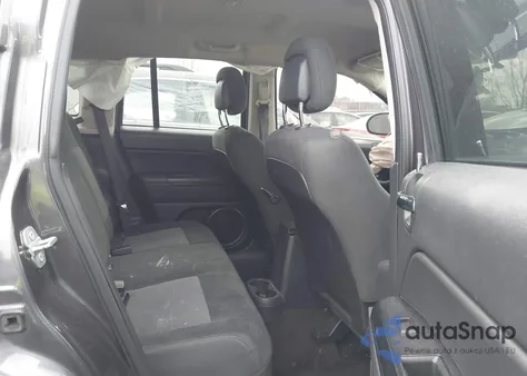 2015 Jeep Compass Sport z USA, uszkodzony, nr VIN 1C4NJDBB9FD416641